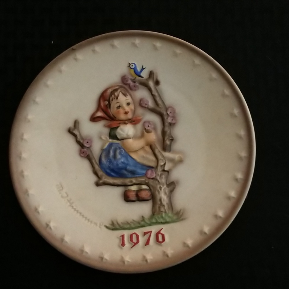 Hummel annual plate 1976